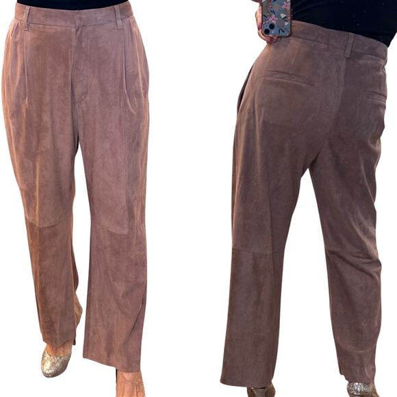 Brunello Cucinelli Suede Trousers Pleated Straight-Leg
Ankle size 12 - Picture 2 of 8